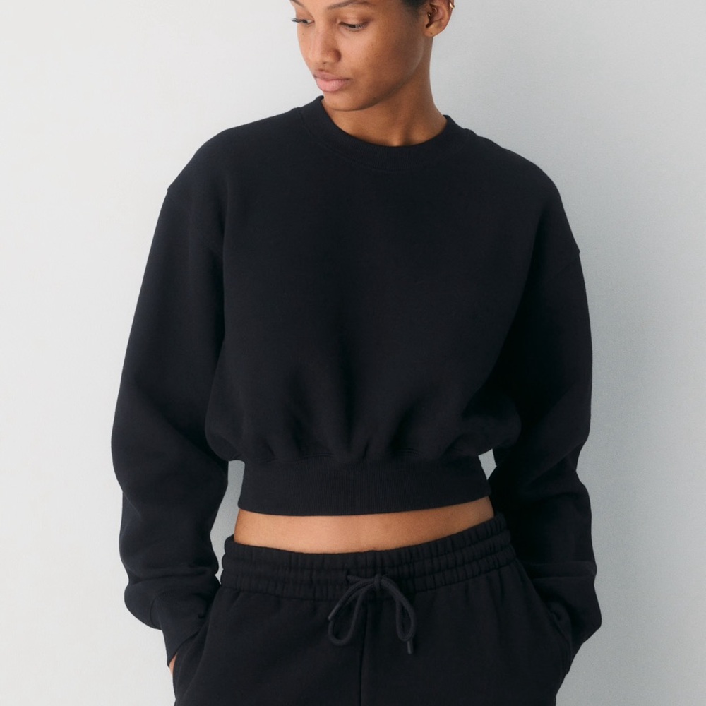 TNA Sweatfleece cozy fleece perfect fit Black Cropped Sweatshirt